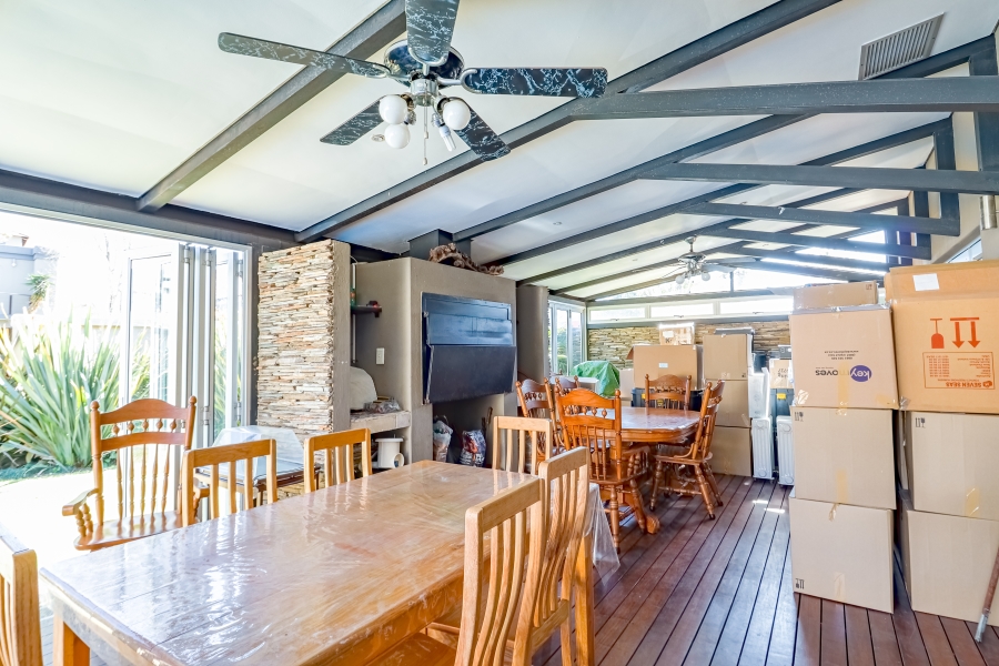 To Let 4 Bedroom Property for Rent in Willow Acres Gauteng