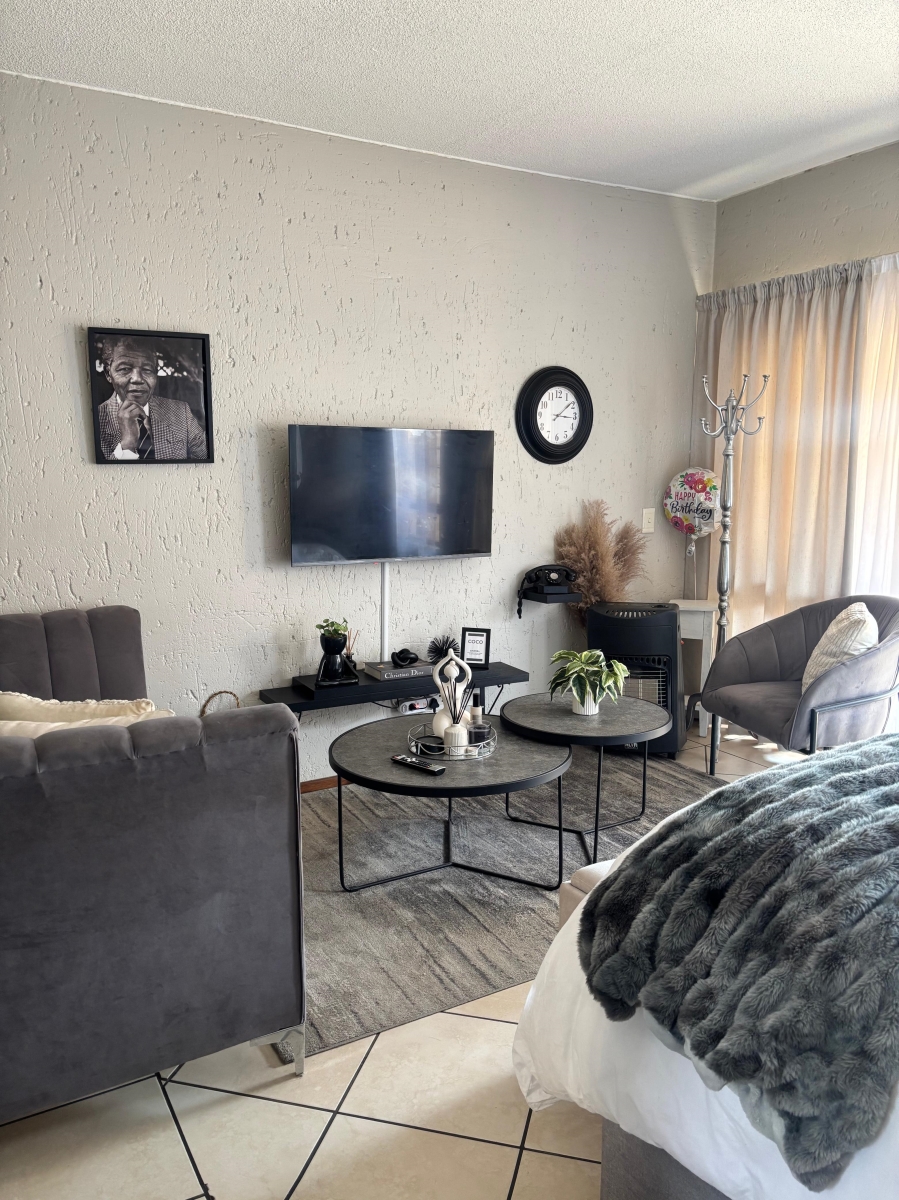 0 Bedroom Property for Sale in Lonehill Gauteng