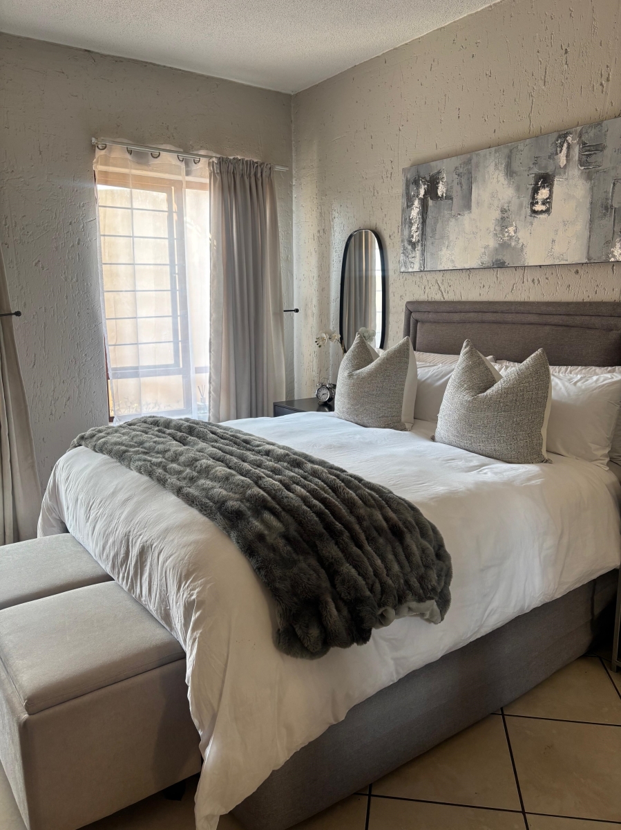 0 Bedroom Property for Sale in Lonehill Gauteng