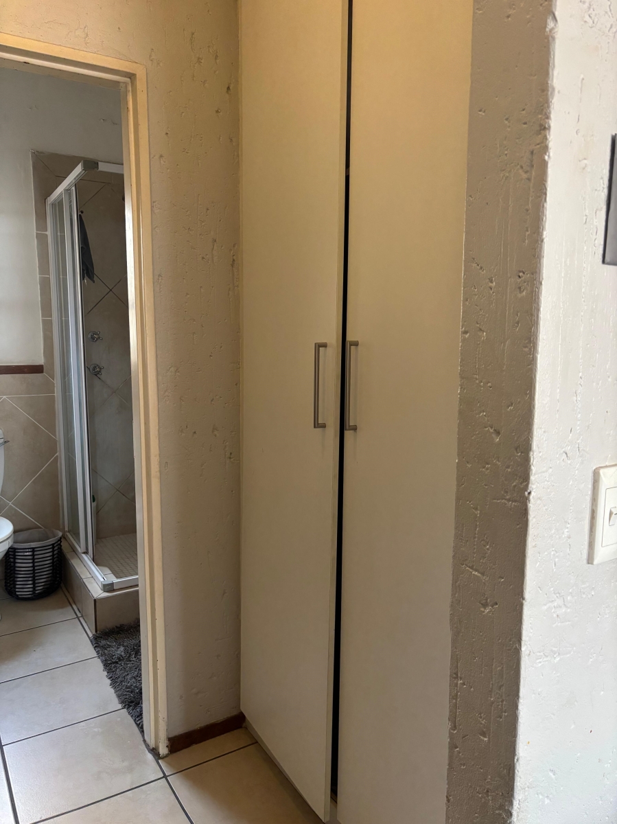 0 Bedroom Property for Sale in Lonehill Gauteng