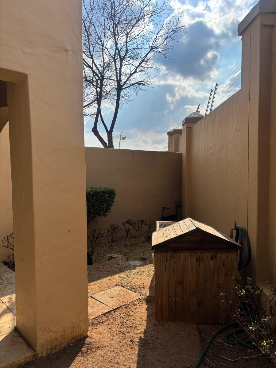 0 Bedroom Property for Sale in Lonehill Gauteng