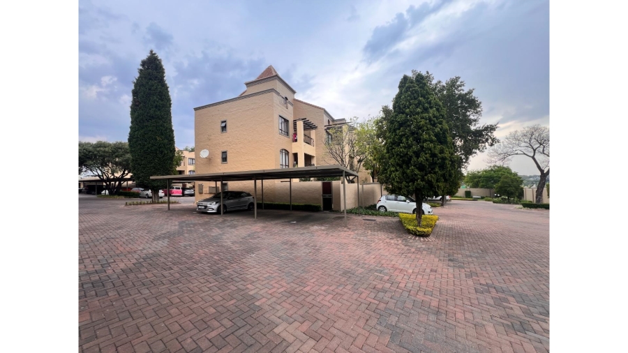 0 Bedroom Property for Sale in Lonehill Gauteng