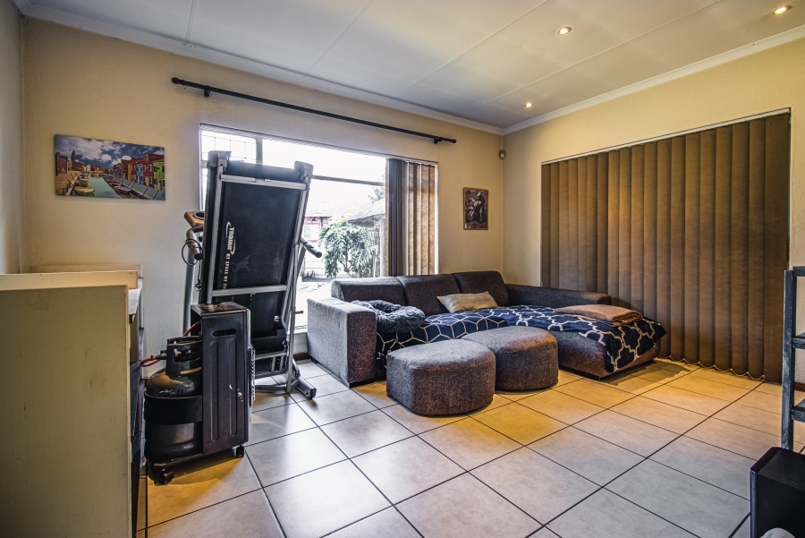 3 Bedroom Property for Sale in Croydon Gauteng