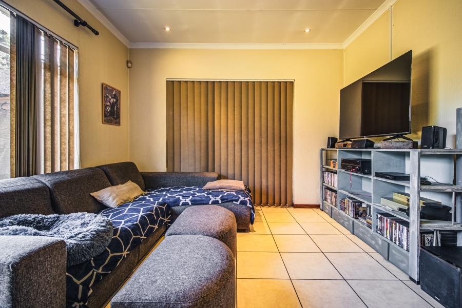 3 Bedroom Property for Sale in Croydon Gauteng