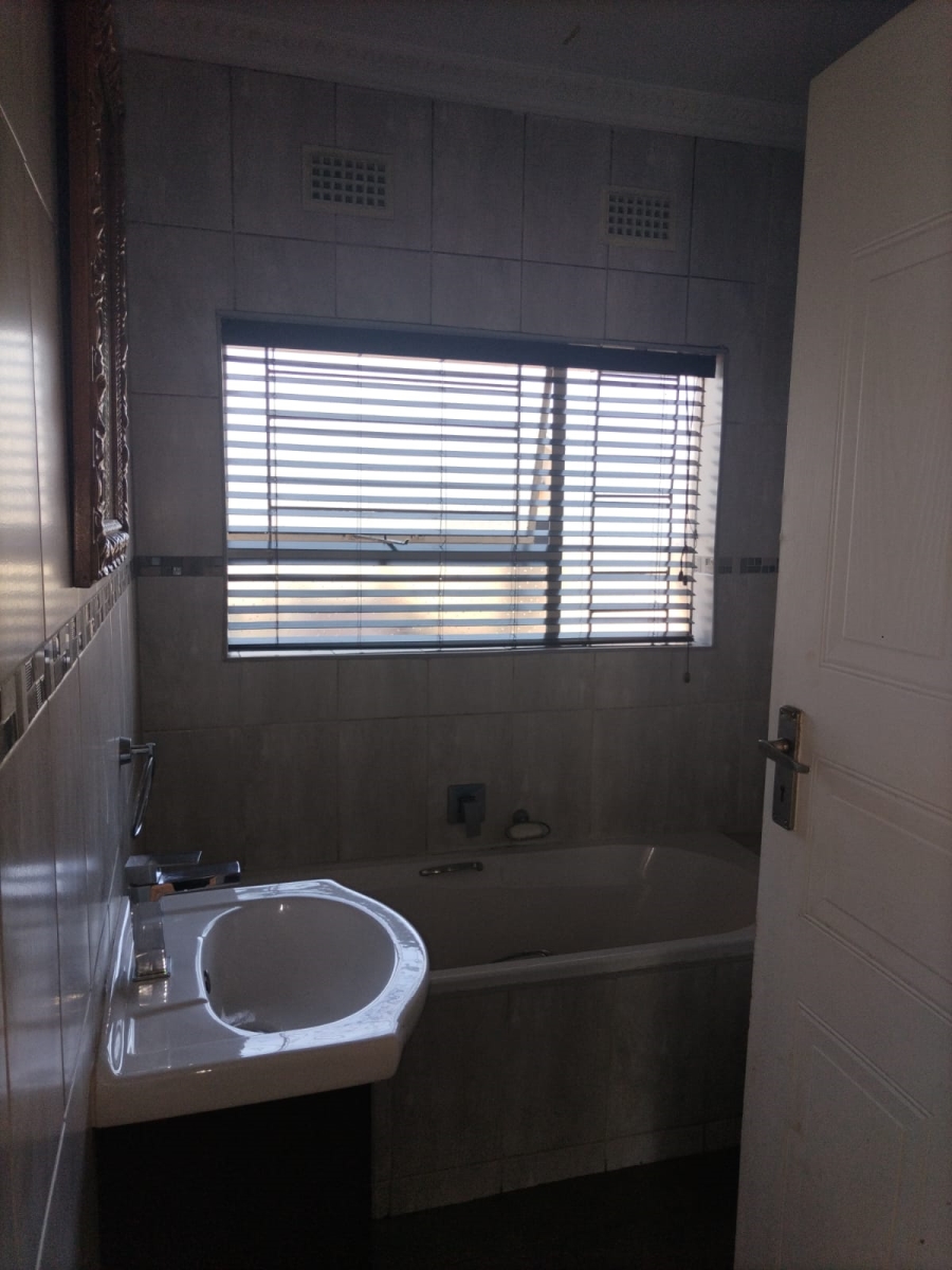 2 Bedroom Property for Sale in Hamberg Gauteng