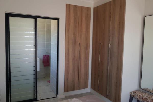 To Let 3 Bedroom Property for Rent in Waterfall Gauteng