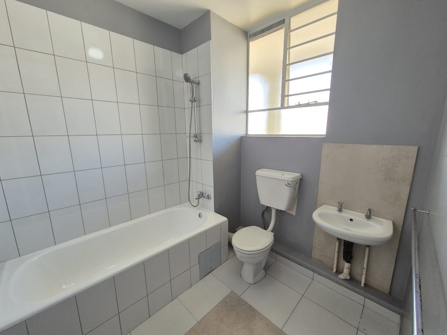 To Let 1 Bedroom Property for Rent in Bedford Gardens Gauteng