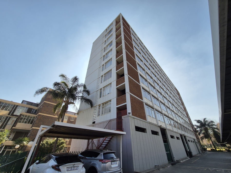 To Let 1 Bedroom Property for Rent in Bedford Gardens Gauteng