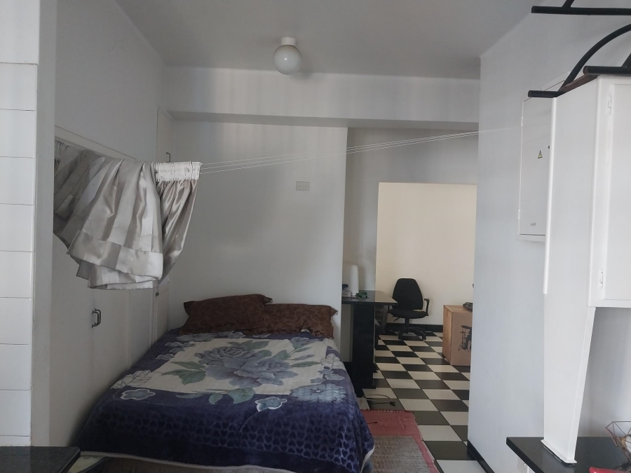 1 Bedroom Property for Sale in Johannesburg Central Gauteng