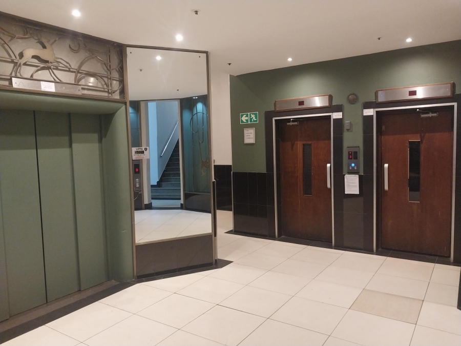 1 Bedroom Property for Sale in Johannesburg Central Gauteng