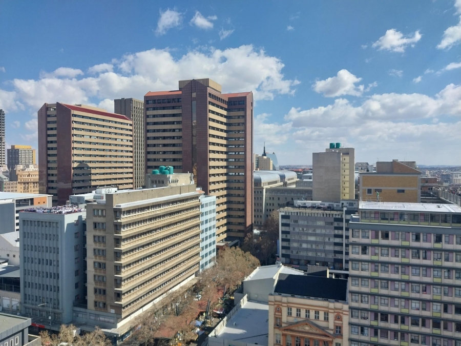 1 Bedroom Property for Sale in Johannesburg Central Gauteng