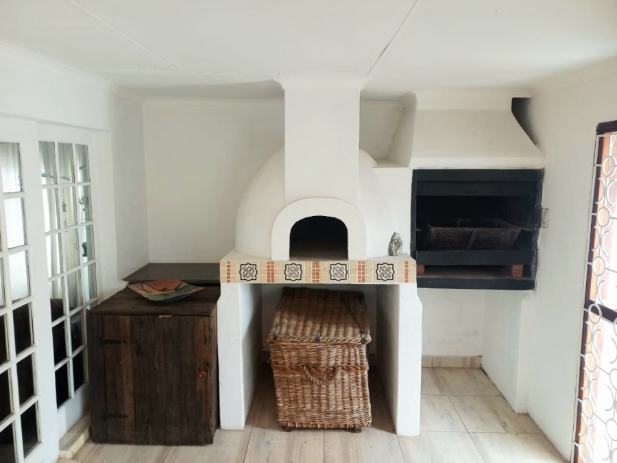 3 Bedroom Property for Sale in Selection Park Gauteng