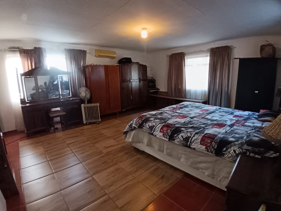 3 Bedroom Property for Sale in Selection Park Gauteng