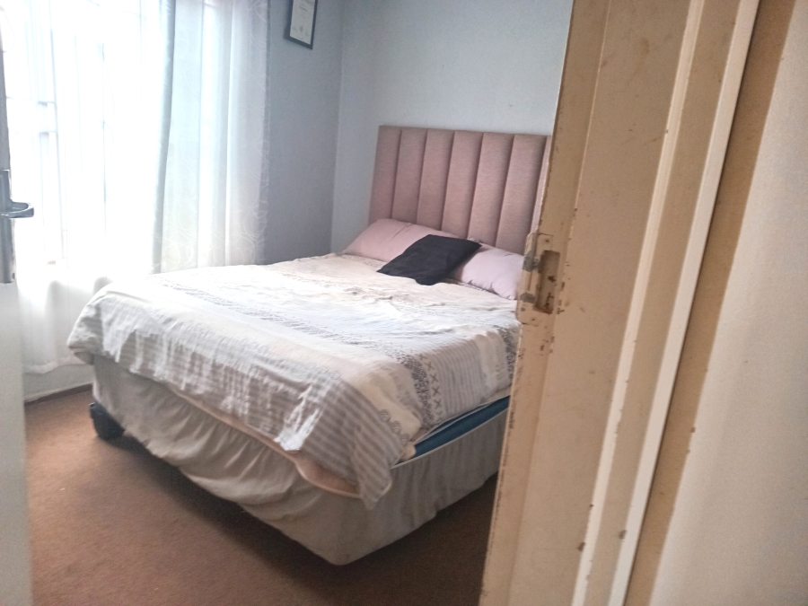 3 Bedroom Property for Sale in Clayville Gauteng