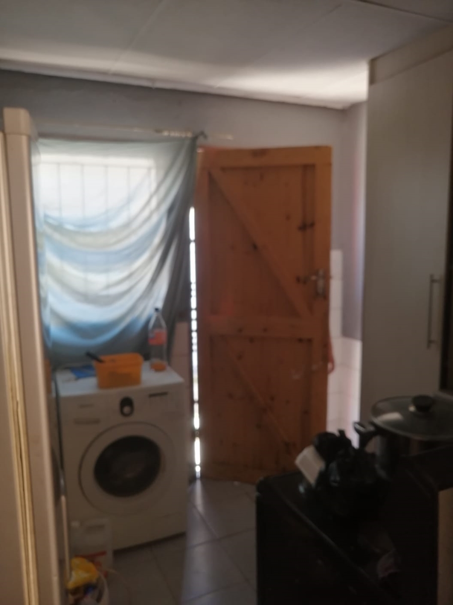 1 Bedroom Property for Sale in Tsakane Ext 5 Gauteng