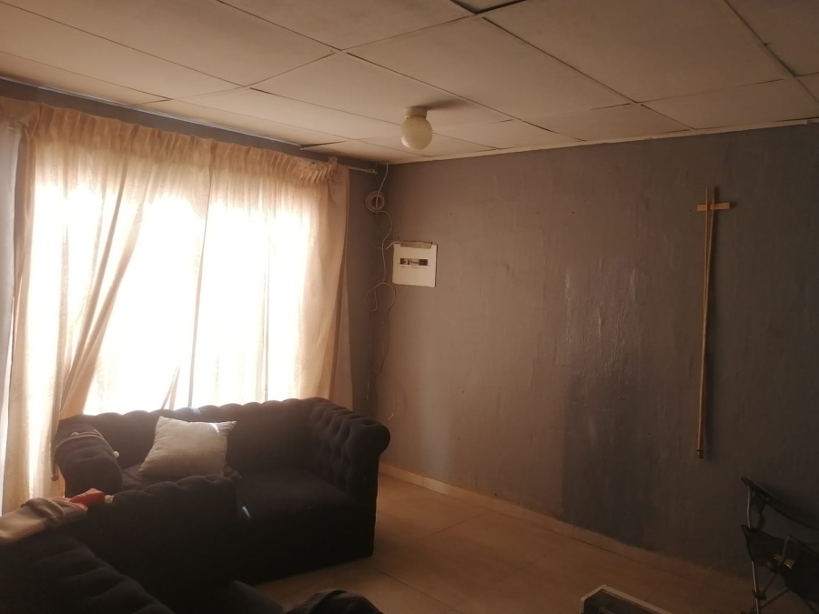 1 Bedroom Property for Sale in Tsakane Ext 5 Gauteng