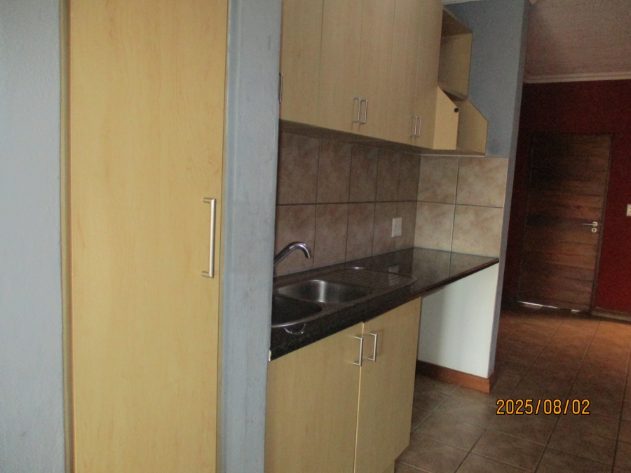 To Let 2 Bedroom Property for Rent in Carlswald Gauteng