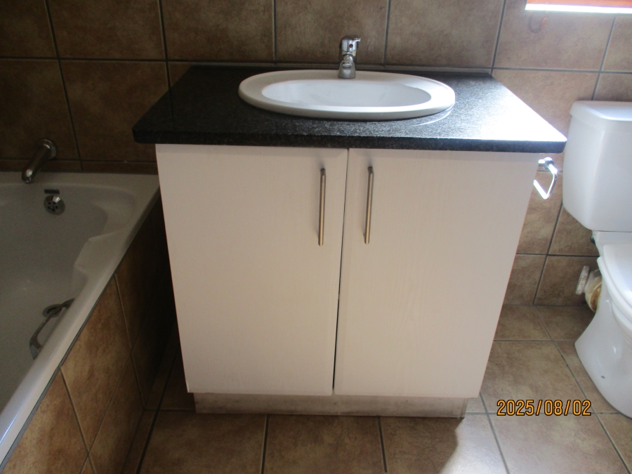 To Let 2 Bedroom Property for Rent in Carlswald Gauteng
