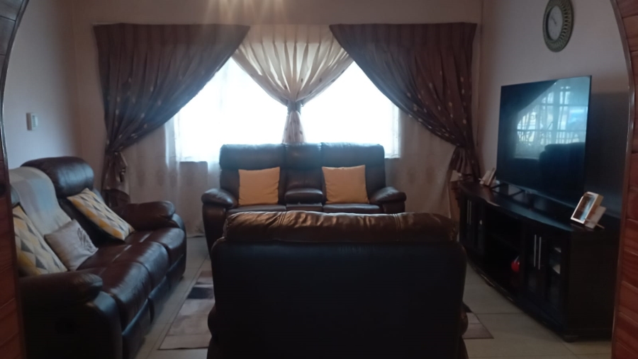 To Let 3 Bedroom Property for Rent in Elsburg Gauteng