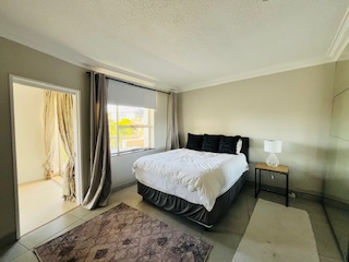 2 Bedroom Property for Sale in Sandhurst Gauteng