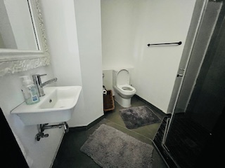 2 Bedroom Property for Sale in Sandhurst Gauteng