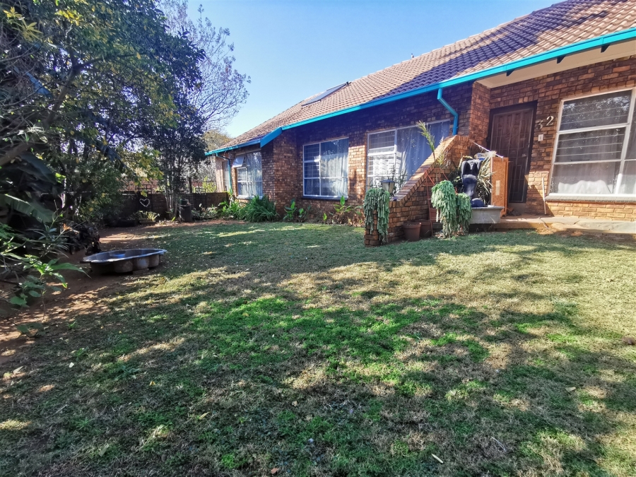 4 Bedroom Property for Sale in Karenpark Gauteng