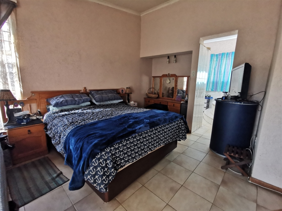 4 Bedroom Property for Sale in Karenpark Gauteng