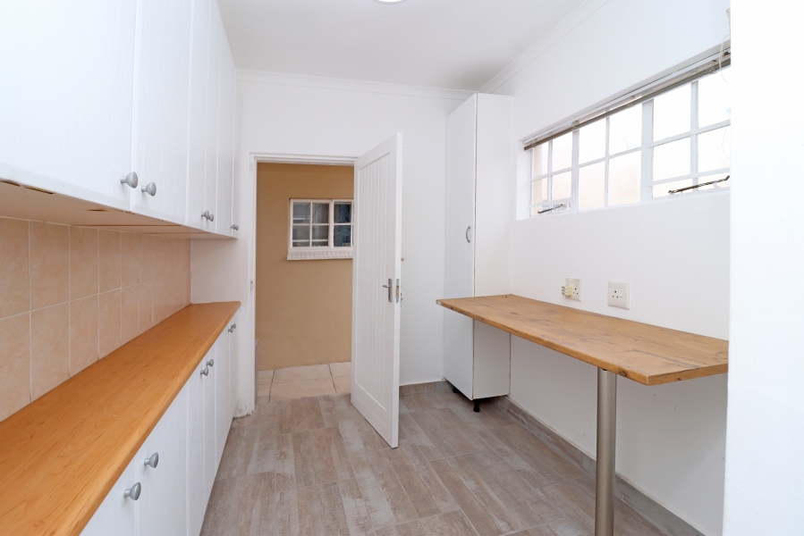 To Let commercial Property for Rent in Greenside Gauteng