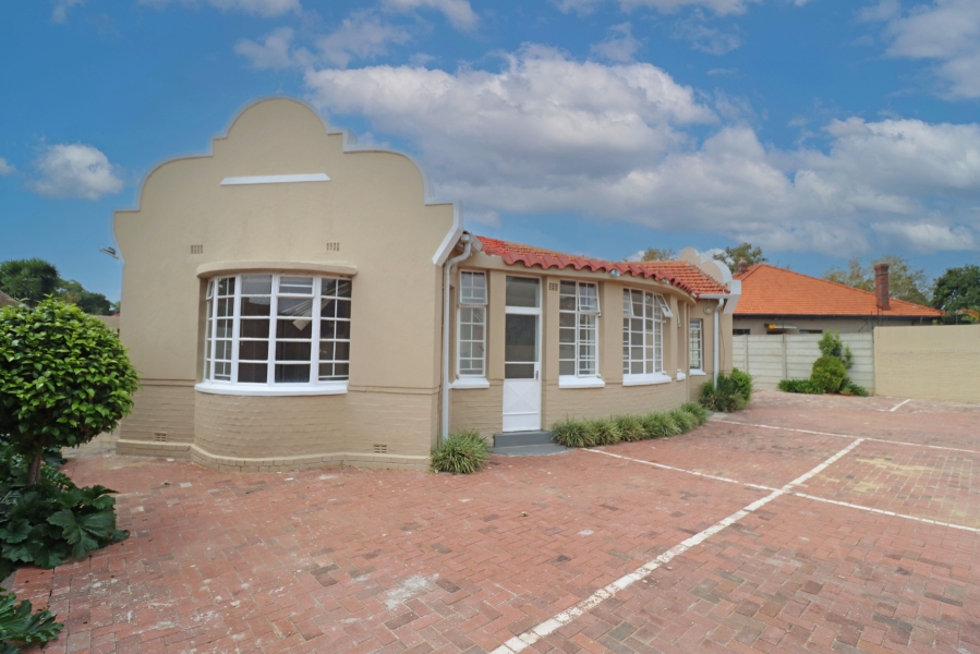 To Let commercial Property for Rent in Greenside Gauteng