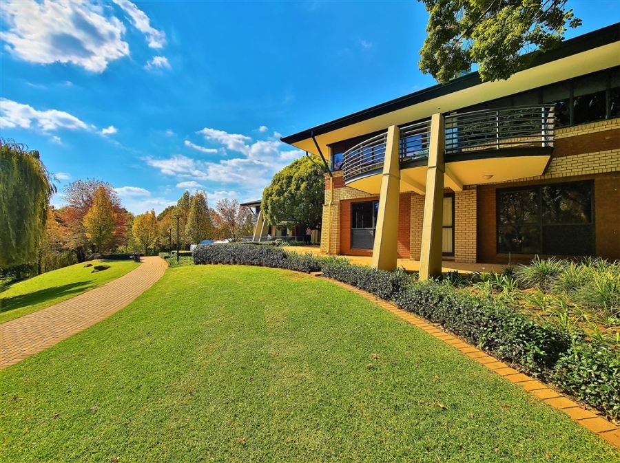 To Let commercial Property for Rent in Constantia Kloof Gauteng