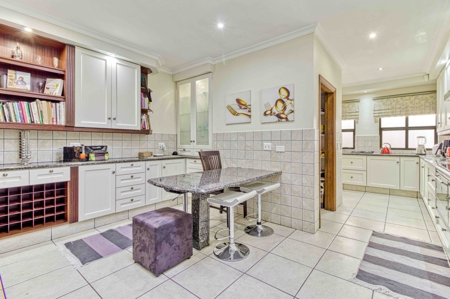 To Let 5 Bedroom Property for Rent in Dainfern Golf Estate Gauteng