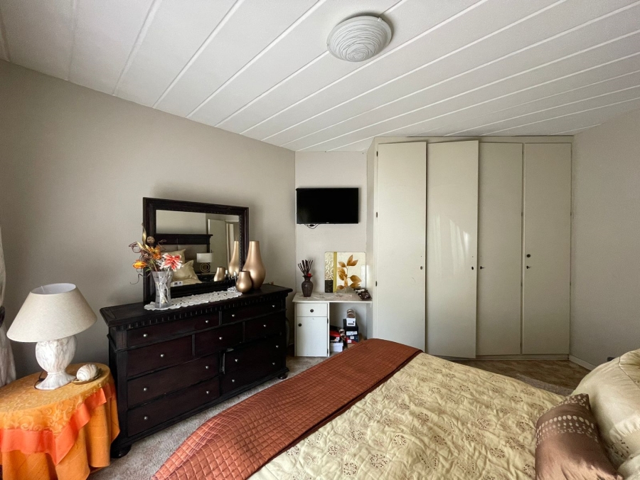 2 Bedroom Property for Sale in Vanderbijlpark CE Gauteng