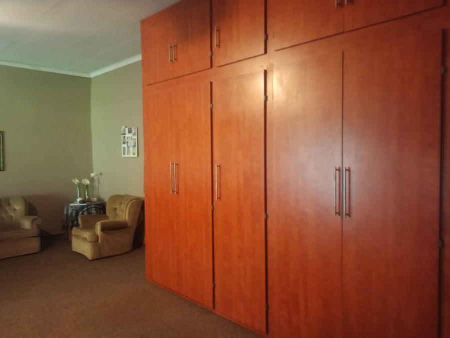 4 Bedroom Property for Sale in Sonland Park Gauteng