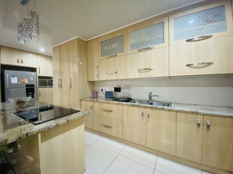 3 Bedroom Property for Sale in Sonland Park Gauteng
