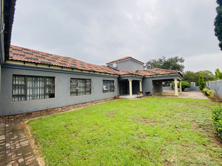 3 Bedroom Property for Sale in Sonland Park Gauteng