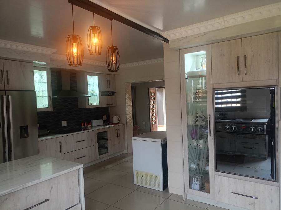 4 Bedroom Property for Sale in Sonland Park Gauteng