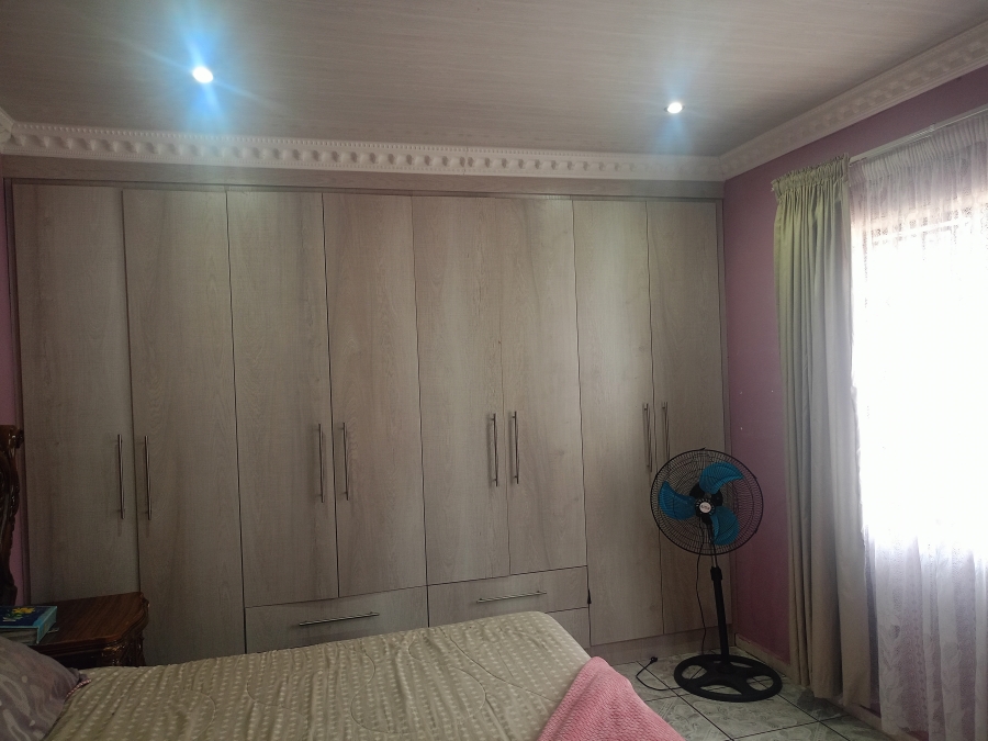 4 Bedroom Property for Sale in Sonland Park Gauteng
