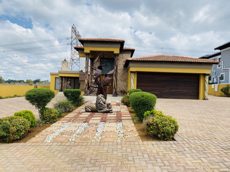 4 Bedroom Property for Sale in Three Rivers East Gauteng