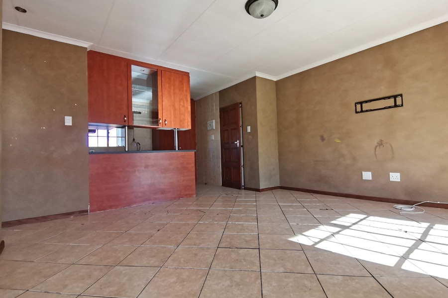 2 Bedroom Property for Sale in Greenstone Hill Gauteng