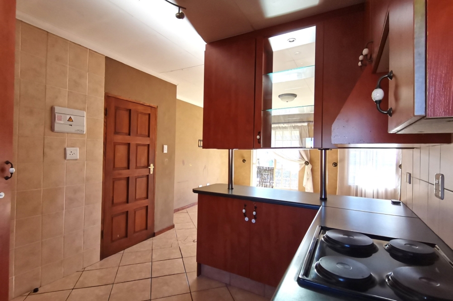 2 Bedroom Property for Sale in Greenstone Hill Gauteng