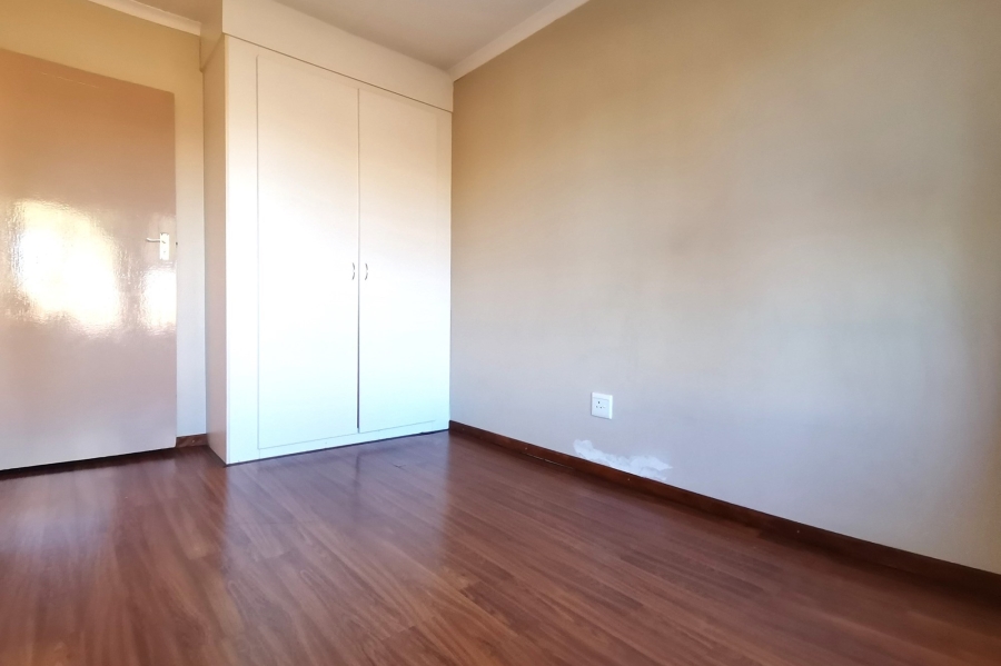 2 Bedroom Property for Sale in Greenstone Hill Gauteng