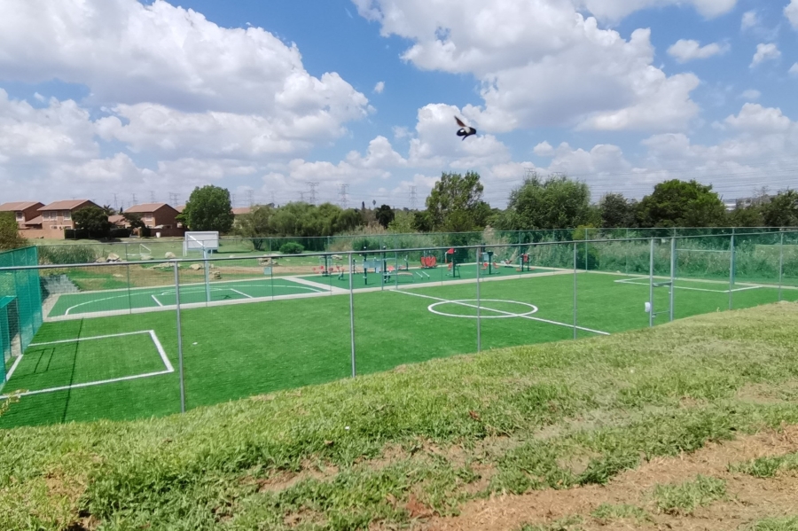 2 Bedroom Property for Sale in Greenstone Hill Gauteng