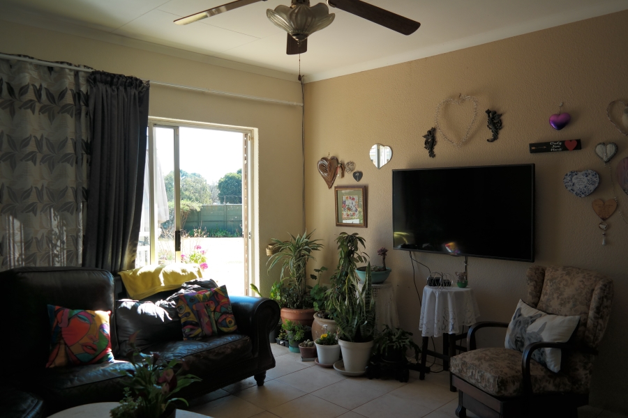 To Let 3 Bedroom Property for Rent in Randpoort Gauteng