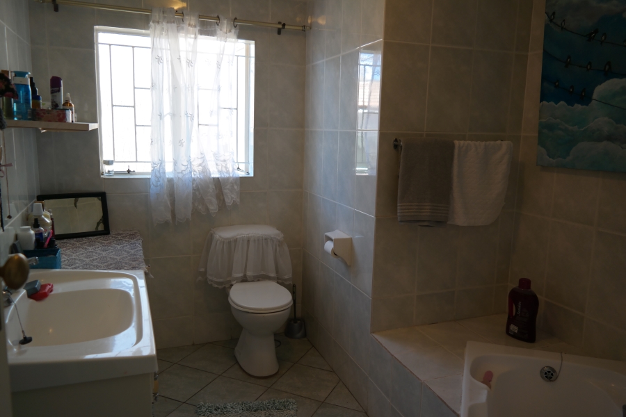 To Let 3 Bedroom Property for Rent in Randpoort Gauteng