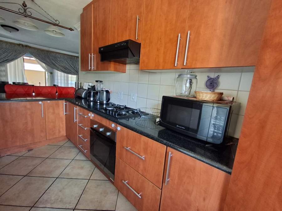 3 Bedroom Property for Sale in Heatherview Gauteng