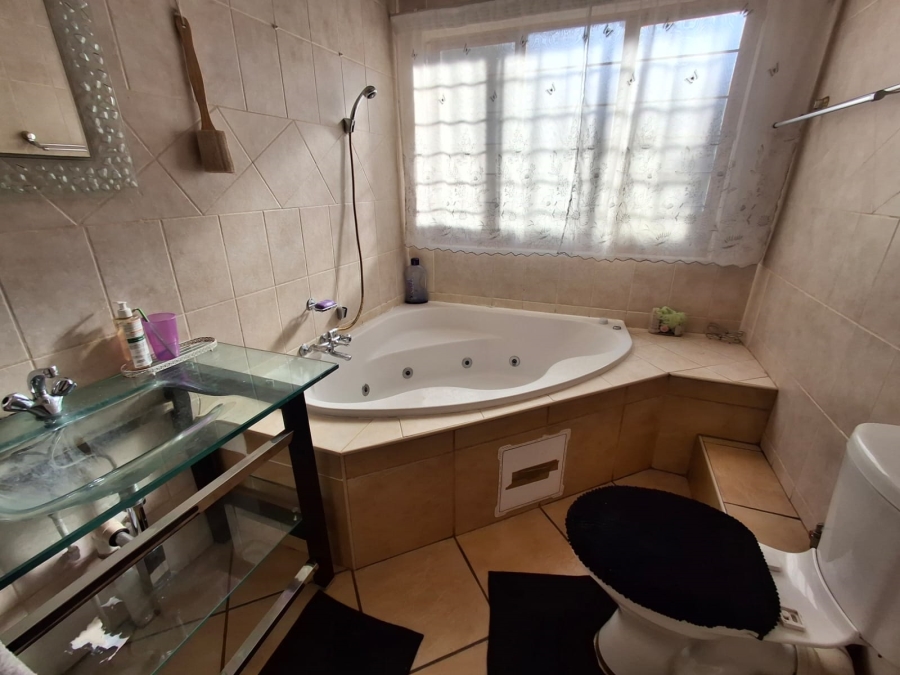 3 Bedroom Property for Sale in Heatherview Gauteng