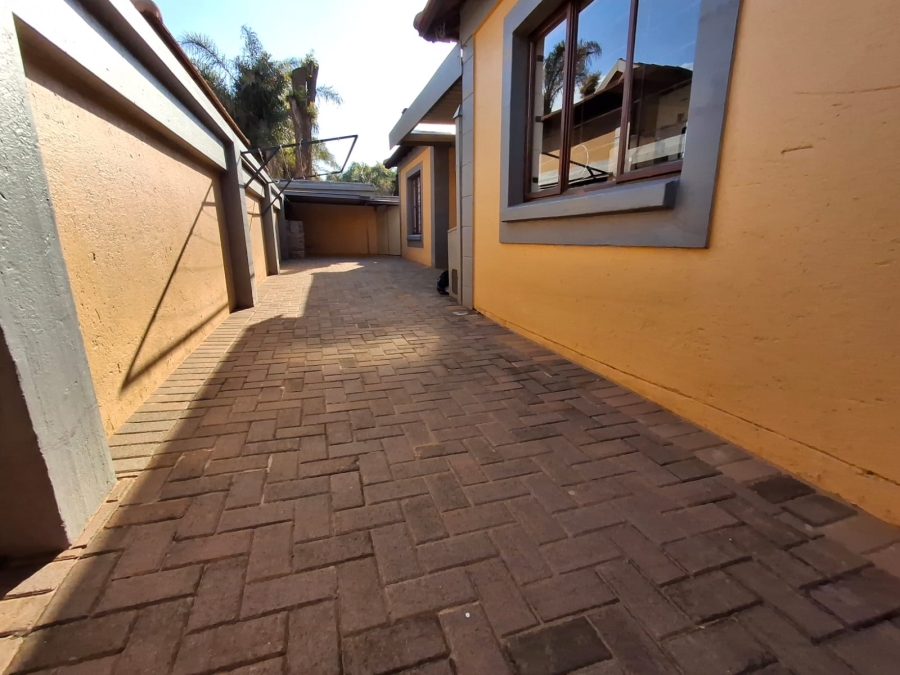 3 Bedroom Property for Sale in Heatherview Gauteng