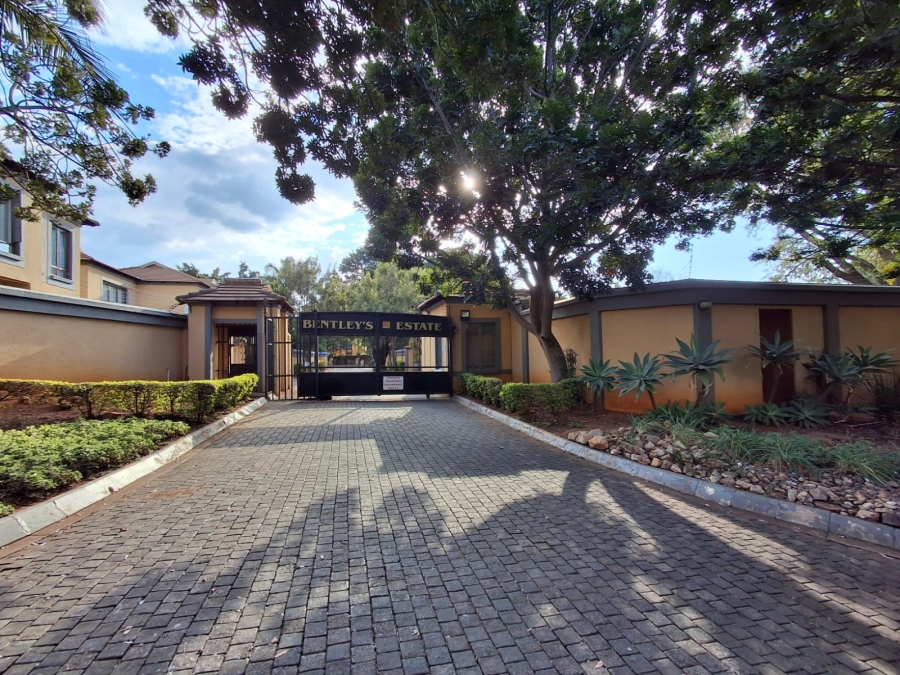3 Bedroom Property for Sale in Heatherview Gauteng