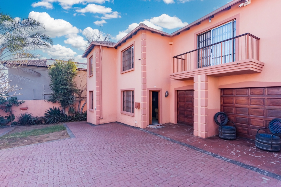 4 Bedroom Property for Sale in Cosmo City Gauteng