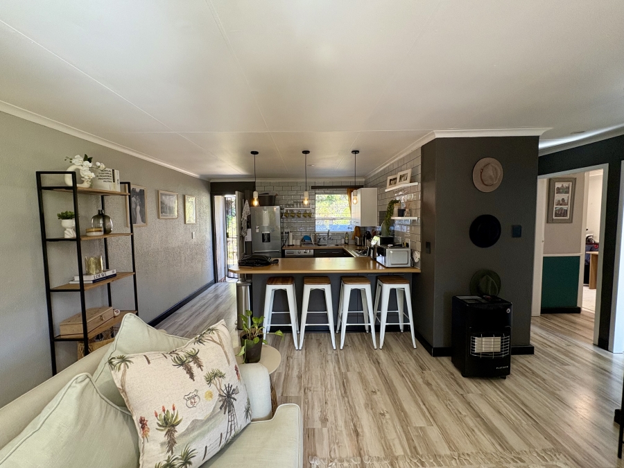 2 Bedroom Property for Sale in Magaliessig Gauteng